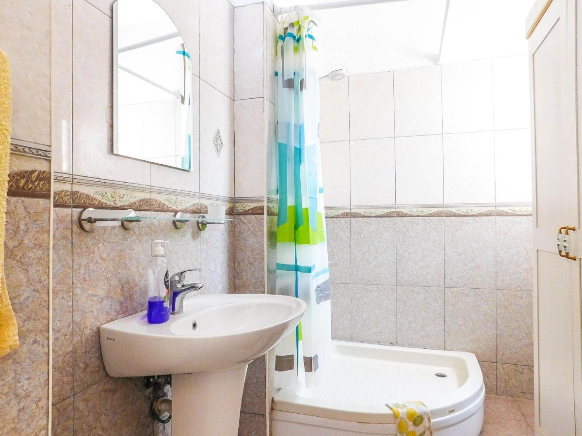 Rix Apartments كيرينيا المظهر الخارجي الصورة