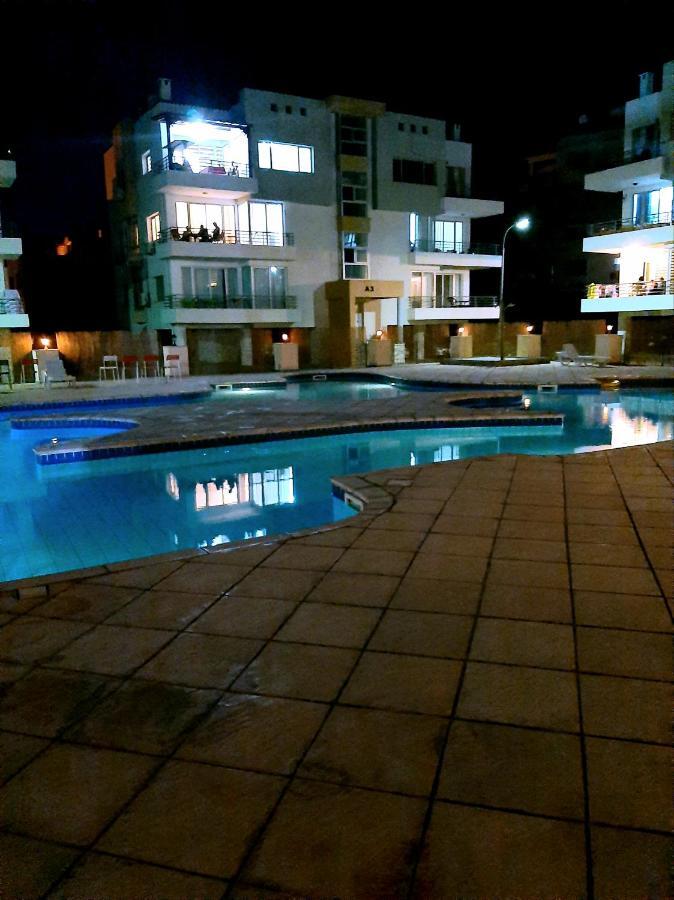 Rix Apartments كيرينيا المظهر الخارجي الصورة
