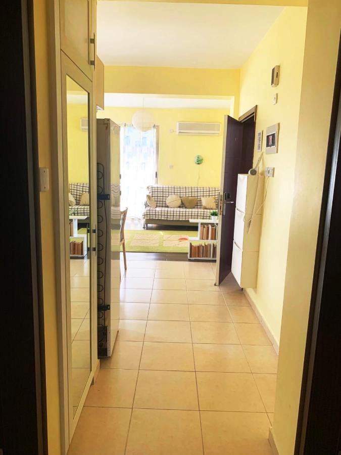 Rix Apartments كيرينيا المظهر الخارجي الصورة